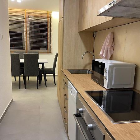 Idealapartments Llc 4 Pristina Esterno foto