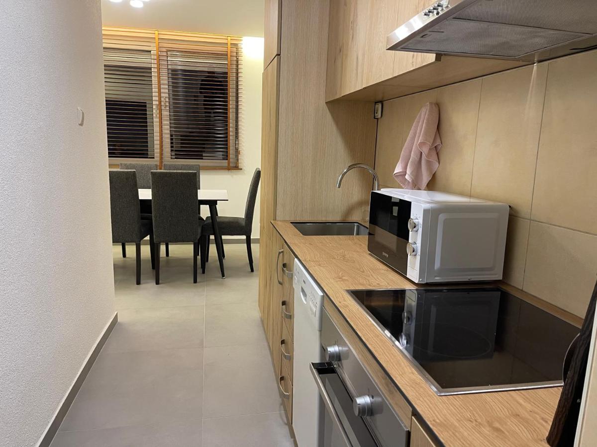 Idealapartments Llc 4 Pristina Esterno foto